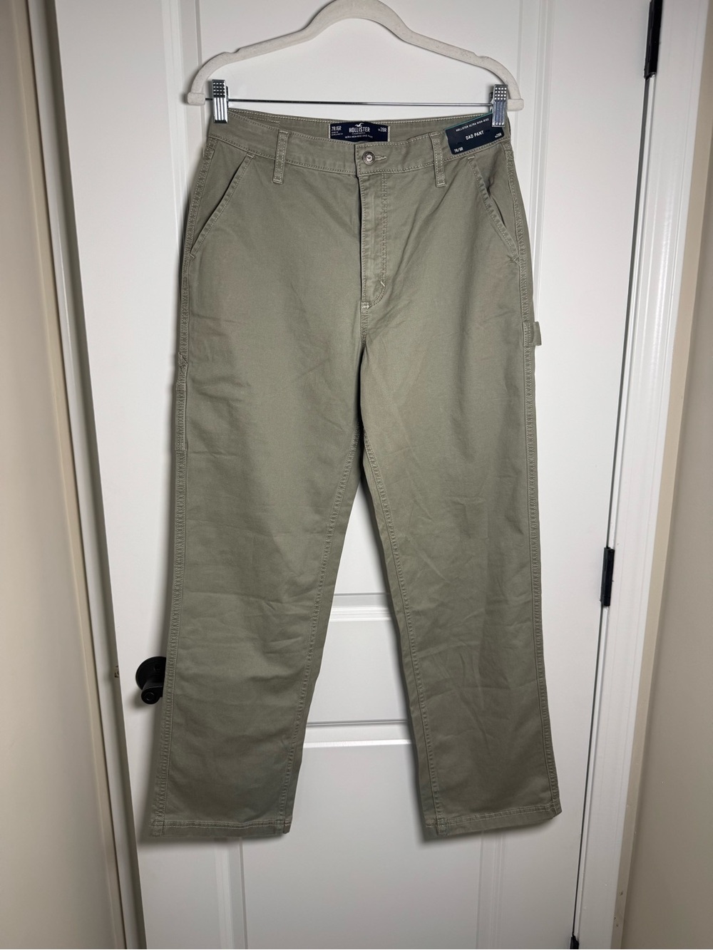Hollister Straight-Leg Olive Green Women's Chinos